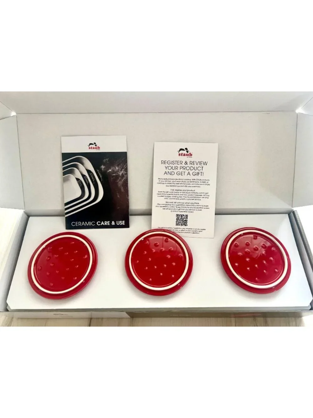 Red Staub Ceramic Mini Cocotte Dutch Oven Ramekin 3-Piece Set 10cm NWT - Picture 3 of 9